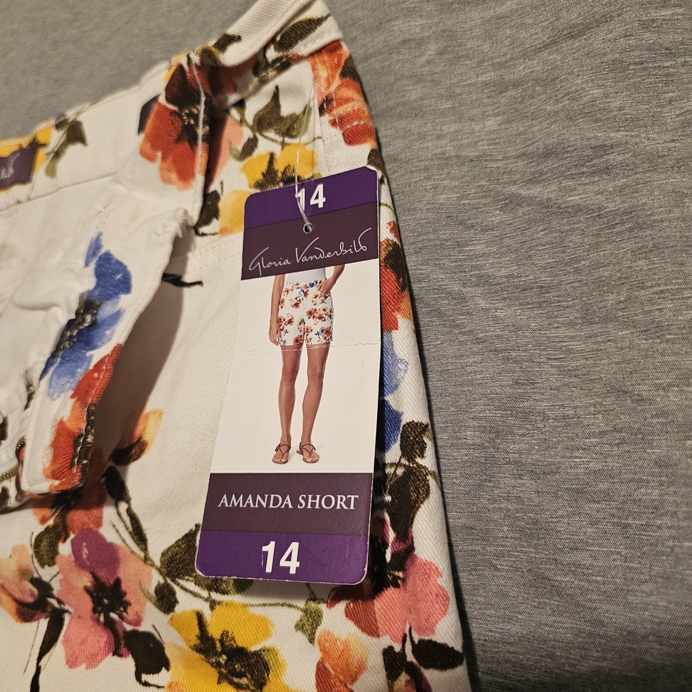 Gloria Vanderbilt Women's Amanda Floral Shorts - Multicolor